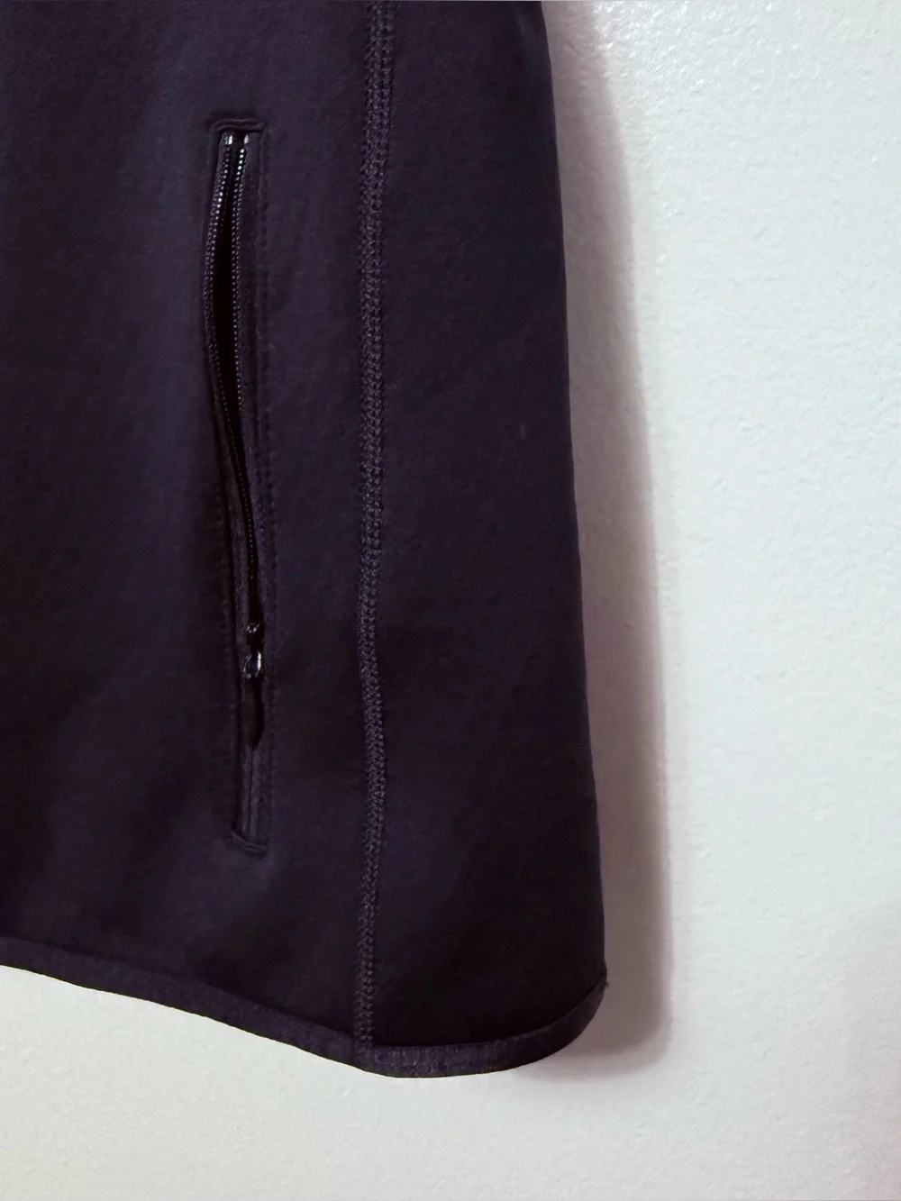 Nike Therma Sphere Training Vest Women’s Large Black Funnel Neck Hoodie Gorpcore